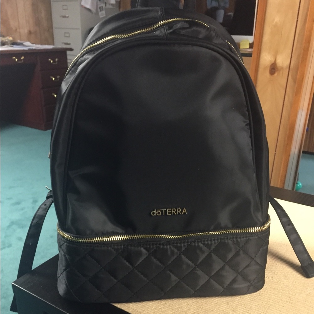 🚫🚫SOLD🚫🚫DōTERRA backpack